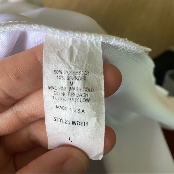 🦖 White skater skirt 3/$25 - Picture 4 of 5